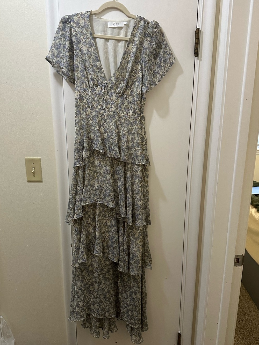 ASTR The Label Tayla Tiered Maxi Dress - Picture 2 of 6